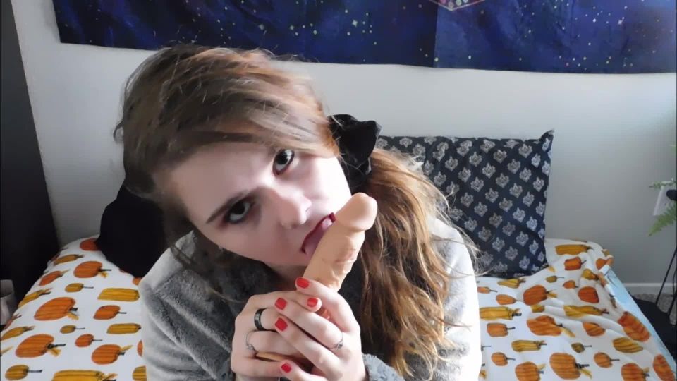 Desiwoods420 - Blowjob From Mommy - Blowjob