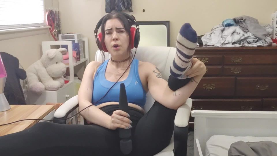 online video 32 LilRedVelvet – Cumming To Music Wearing Headphones - joi video - fetish porn feminization fetish