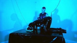 porn clip 45 skin diamond femdom Rubber Jeff, LatexLara - The Blue Room - Ass hooked and vibed (December 23, 2022), latex on high heels porn-1