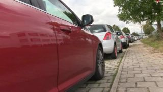 Popp-Sylvie - Public - Dildo an der Strasse  - clips_hd - german amateur sports-7