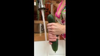 Sara Jean Underwood (saraunderwood) POV Biggest Cucumber To Date Ever Onlyfans (Pornstar)-2
