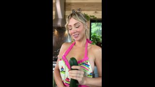 Sara Jean Underwood (saraunderwood) POV Biggest Cucumber To Date Ever Onlyfans (Pornstar)-3