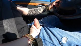 POV I made Him CUM While He Driving CUMSHOT And Nice Feeling !!-3