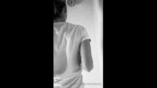 Em - emsaucee () Emsaucee - the shower is my favorite place who wants to join me 04-09-2020-2