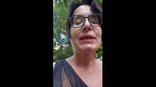 [K2S.CLUB] JulieEroticDress - Nackt Fahrrad fahren und Spritzen im Wald - HD 720P-9