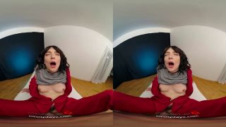 Izzy Lush As TOKYO Uses Pussy To Free Herself In MONEY HEIST VR Porn Pa-8