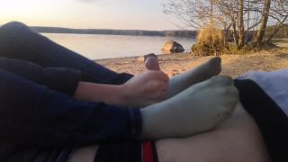 Oksifootjob - Public Footjob And Socksjob On The Beach-6