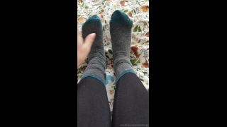 adult video clip 6 sophiatruee 07-06-2019 I m back from camping my sweaty feet are aching findom finsub findomme footfetish footwors - domination - femdom porn ibicella femdom-1