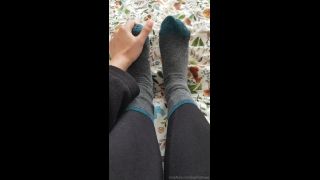 adult video clip 6 sophiatruee 07-06-2019 I m back from camping my sweaty feet are aching findom finsub findomme footfetish footwors - domination - femdom porn ibicella femdom-2