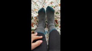 adult video clip 6 sophiatruee 07-06-2019 I m back from camping my sweaty feet are aching findom finsub findomme footfetish footwors - domination - femdom porn ibicella femdom-3