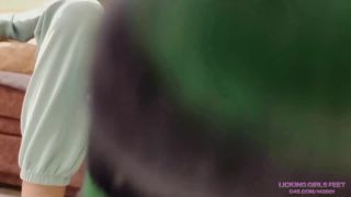 online video 46 Licking Girls Feet – DORI and JENNY – Do you want to worship us on femdom porn sissy maid femdom-6