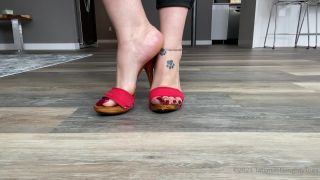 TATIANA - tatianasnaughtytoes () Tatianasnaughtytoes - new february just thought red mules would be appropriate today ill be 16-02-2021-6