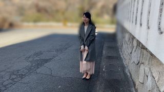 [FHD/SD] SORA-607 奥様プレバトリモバイ 刺激が欲しい人妻が赤面イキ連発 まんねりに悩む五芭さんをベロチューと猥褻リモバイで連れ回し悶絶失禁させたところ… 五芭-2