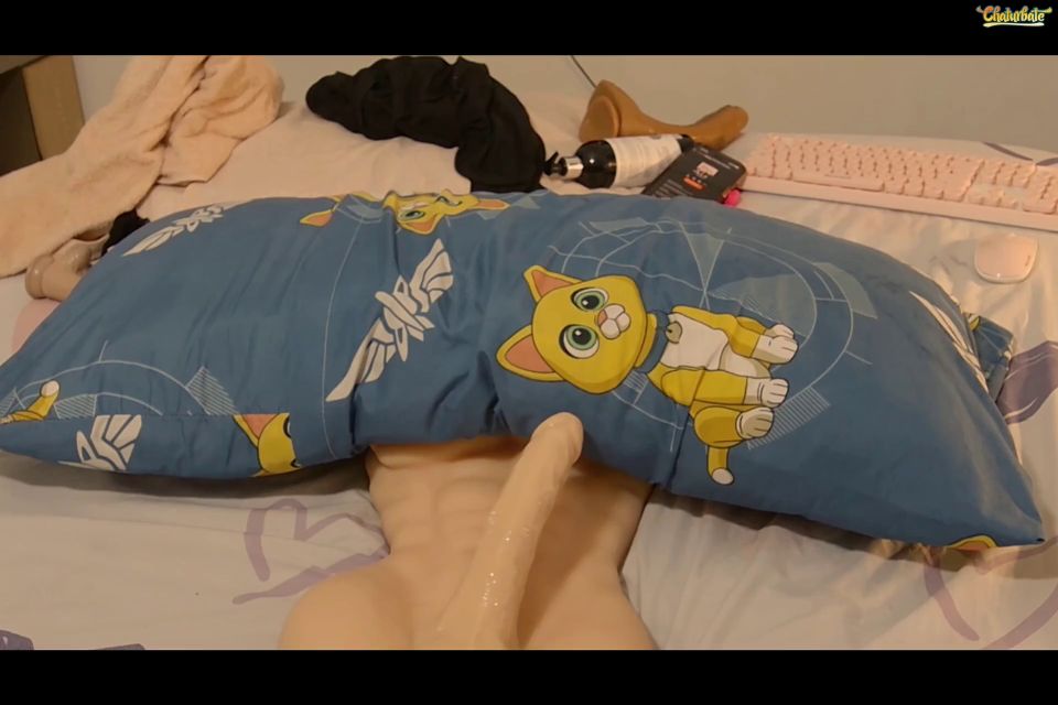 LunaSuki Squirt2: Watch Her Epic Orgasmic Squirt Session