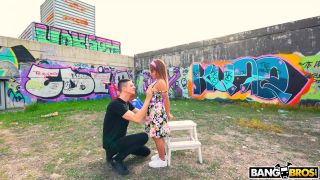 Public Bang with Munequita Enfadada in Big Dick, Lil Chick.-2