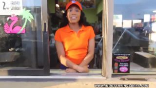 Jayla foxx workin at the fast food joint tin' it wide open-5