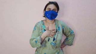 INDIAN Mature Bhabi - Desi lady Give me sloppy blowjob and Tight Handjob-Hug Cumshot-1