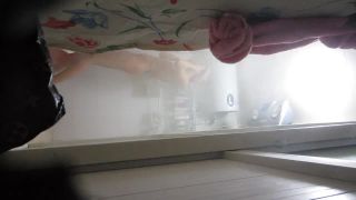 friends_roomate_shower_voyeur-0