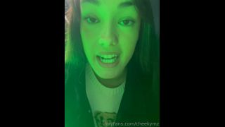 cheekymz 574e1891-2fb0-4aca-b60c-4be2e5eb6c78-flkLARxT-5