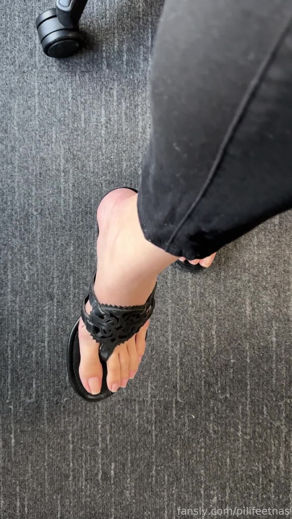 online clip 4 pilifeetnas - 2023-04-21 at 06-23 , femdom empire foot worship on fetish porn 