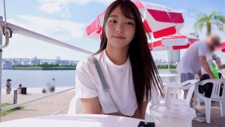 7103 AI Current Female College Student Influencer-1