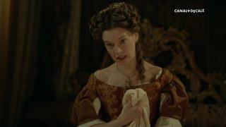 Anna Brewster – Versailles s02e07 (2017) HD 1080p - (Celebrity porn)-1