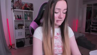 Vampire Seduction: Sultry Nocturnal Passion Thrills Await-4