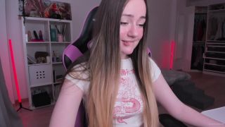 Vampire Seduction: Sultry Nocturnal Passion Thrills Await-9