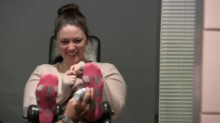 free adult video 32 New Beauty Sarah Gets tickled in her socks! “omg, this is great!”, hentai cartoon sex videos on hardcore porn -3