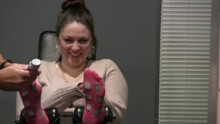 free adult video 32 New Beauty Sarah Gets tickled in her socks! “omg, this is great!”, hentai cartoon sex videos on hardcore porn -7