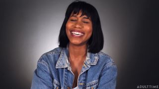 Jenna Foxx - How Women Orgasm - Solo-3