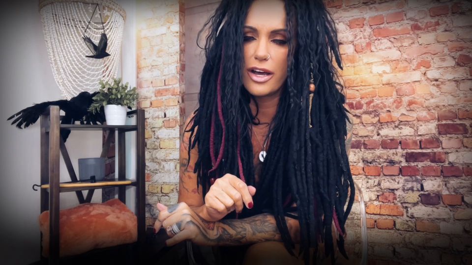 porn clip 21 MistressRavenFD – Do you just scissor with that clit, heels fetish on fetish porn 